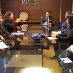 Entrega de manifiesto en apoyo al 9M en México.